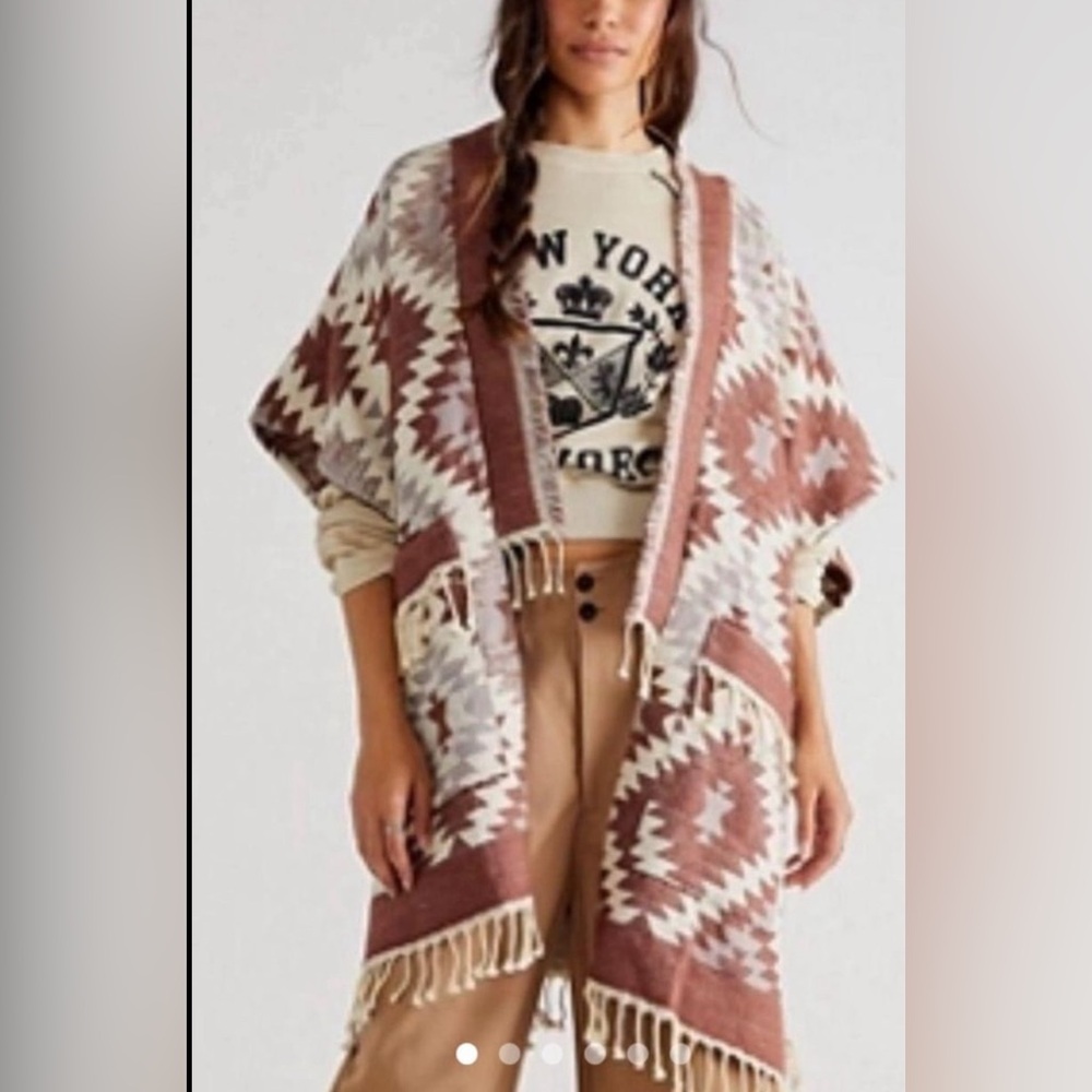 Free People One Size Mystic Geo Blanket Poncho - NWT